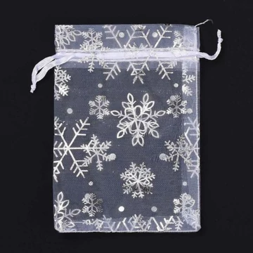 feher-karacsonyi-organza-tasak-12×9cm