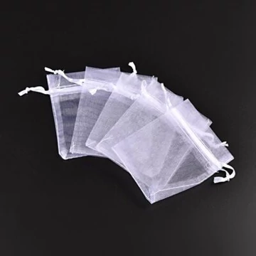 feher-organza-tasak-12×9cm